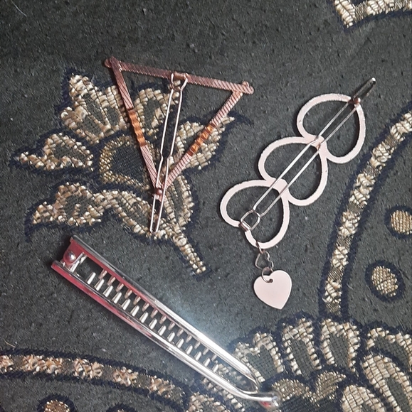 Combo Set of 3 Minimal Hairclips - Picture 3 of 5